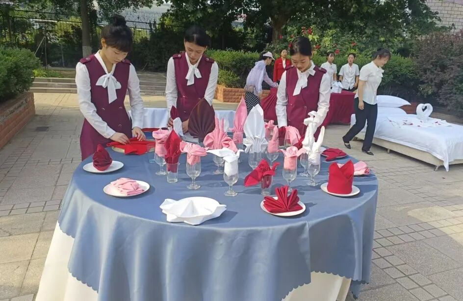 说明: e93d92bdc704a952a7a7db06524743beccb560fb