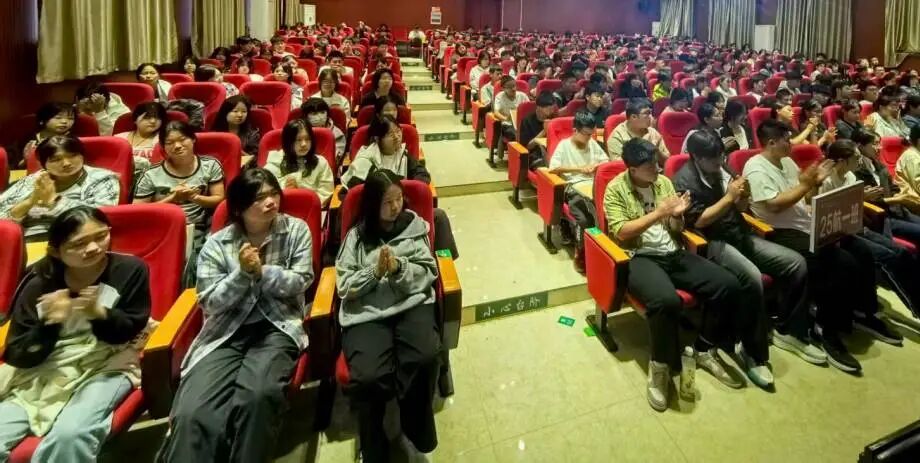 说明: 058baca39d4418ea7595d2c4a54783e13ad98997