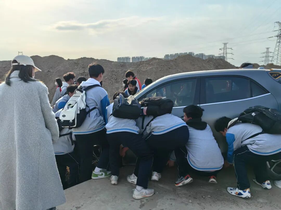 说明: 7aa675f9b0a9668e6601e3e3acce5e9d7c847429